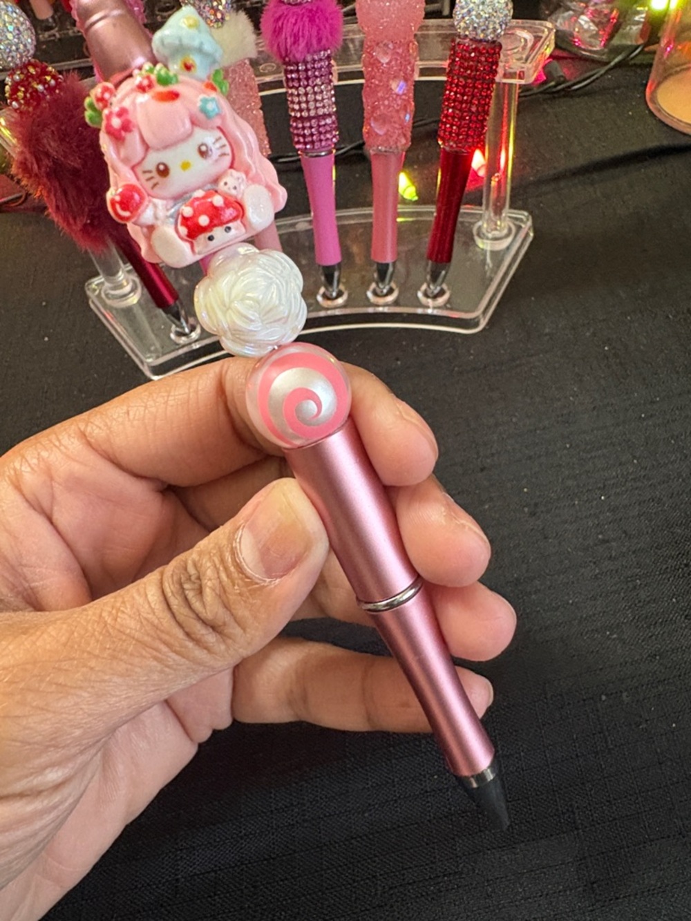 Hello Kitty Pink Candy Topper Pen - Picture 2 of 6